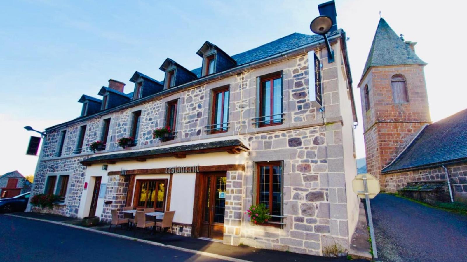 Hotel Restaurant Du Plomb Du Cantal มูราต์ ภายนอก รูปภาพ