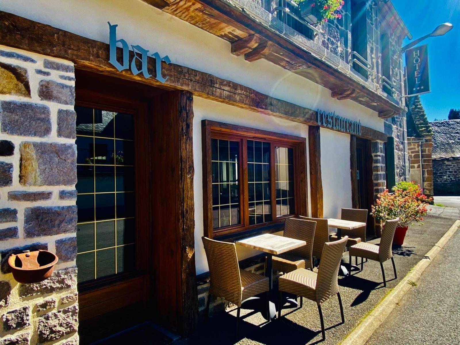 Hotel Restaurant Du Plomb Du Cantal มูราต์ ภายนอก รูปภาพ